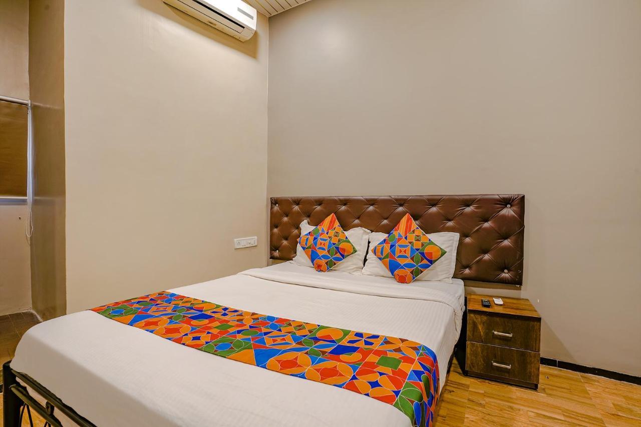 Fabexpress Comfort Stay - Nr Mumbai International Airport Esterno foto